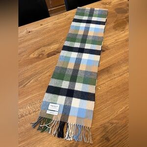Hackett Scarf - cashmere - never worn